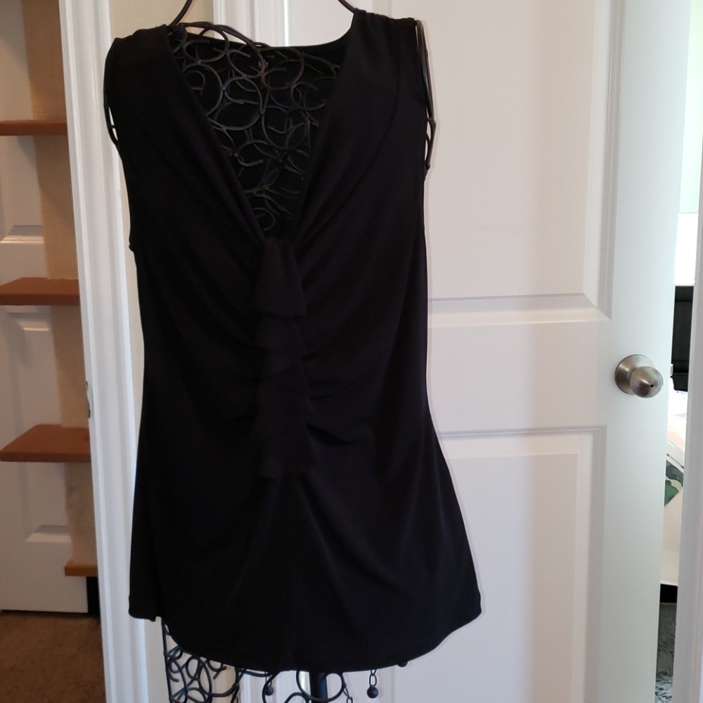 Black V-neck gathered tank